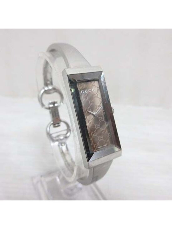 GUCCI DROP Sleek, slim, and unmistakably Gucci. Released in  Gucci 127.5 GG Pattern Square Watch Quartz Bangle Silver Color Brown Dial